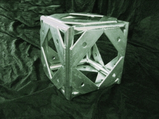 Corner Universal (06 Faces) LL – 30